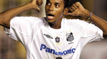 Condenado na Itália por estupro, Robinho chega pra jogar no Santos - Foto: Divulgação